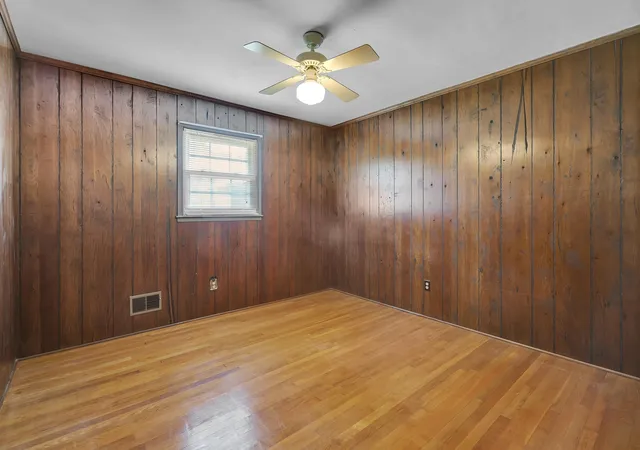 Photo 3 of Single family home for sale at 119 Old Cooper Ml Rd, Spartanburg, SC 29307 | MLS# SPN335413 | Listing updated on 2026-09-02