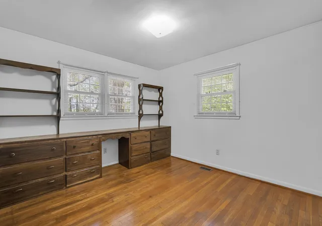 Photo 3 of Single family home for sale at 119 Old Cooper Ml Rd, Spartanburg, SC 29307 | MLS# SPN335413 | Listing updated on 2026-09-02