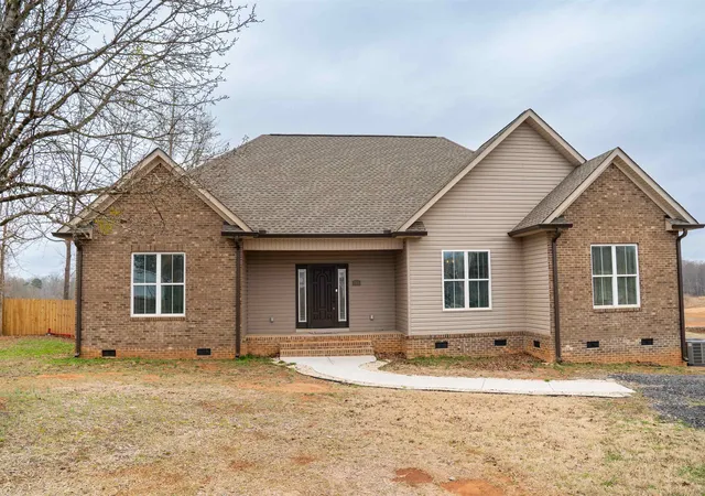 Photo 1 of Single family home for sale at 384 Cunningham Rd, Woodruff, SC 29388 | MLS# SPN335422 | Listing updated on 2026-04-04