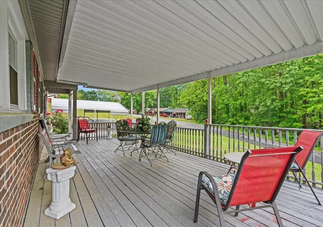 Photo 4 of Single family home for sale at 202 Vermont Dr, Gaffney, SC 29341 | MLS# SPN335449 | Listing updated on 2026-04-05