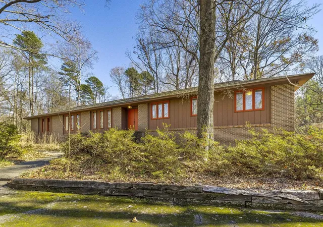 1st image of 132 Rosecrest Rd, Spartanburg, SC 29303 | MLS# SPN335459
