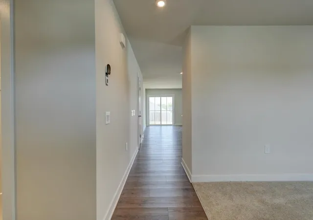 Photo 2 of Single family home for sale at 917 Blue Willow Ct, Spartanburg, SC 29302 | MLS# SPN335678 | Listing updated on 2026-04-29