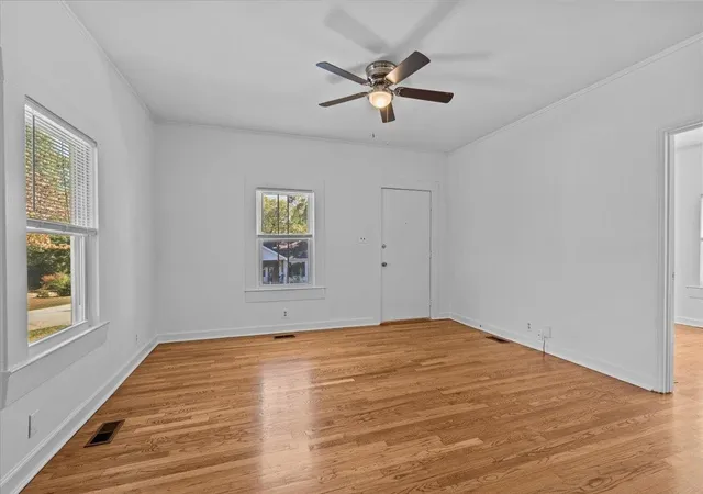 Photo 4 of Single family home for sale at 228 Grandview Dr, Spartanburg, SC 29303 | MLS# SPN335907 | Listing updated on 2026-06-21