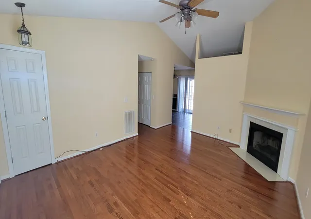 Photo 3 of Single family home for sale at 132 High Meadows Ln, Greer, SC 29651 | MLS# SPN335958 | Listing updated on 2026-08-27