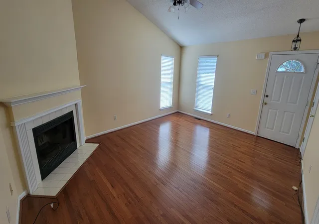 Photo 4 of Single family home for sale at 132 High Meadows Ln, Greer, SC 29651 | MLS# SPN335958 | Listing updated on 2026-08-27