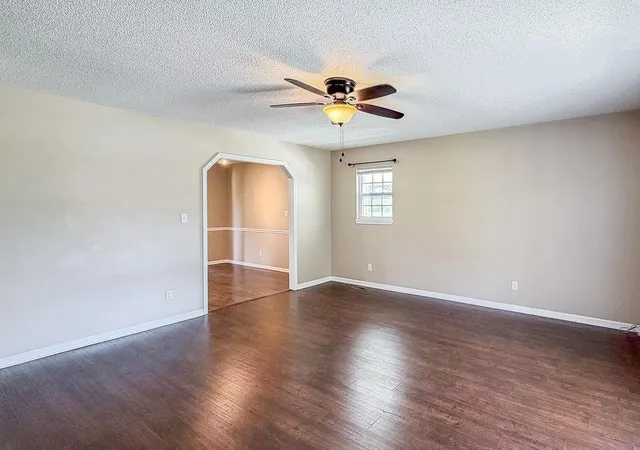 Photo 3 of Single family home for sale at 290 Dickson Rd, Campobello, SC 29322 | MLS# SPN336017 | Listing updated on 2026-08-26