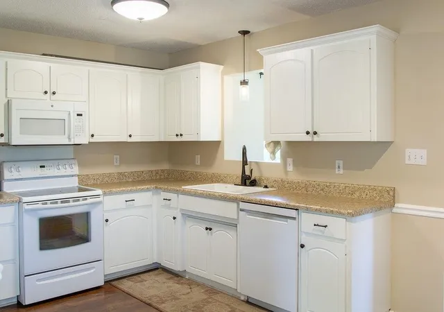 Photo 4 of Single family home for sale at 290 Dickson Rd, Campobello, SC 29322 | MLS# SPN336017 | Listing updated on 2026-08-26