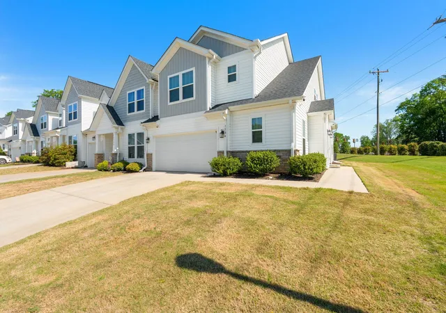 Photo 1 of Townhouse for sale at 1504 Shallons Ct, Spartanburg, SC 29301 | MLS# SPN336104 | Listing updated on 2026-09-04