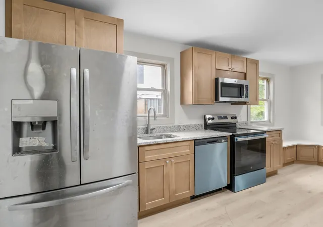 Photo 3 of Single family home for sale at 802 S Liberty St, Spartanburg, SC 29306 | MLS# SPN336134 | Listing updated on 2026-07-25