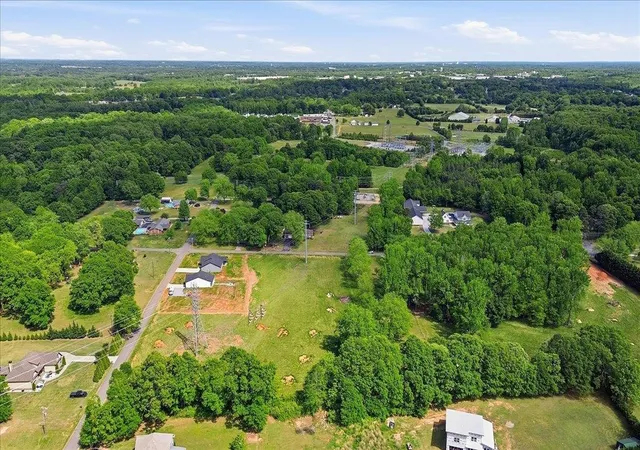 3rd image of 230 Wedgewood Rd, Inman, SC 29349 | MLS# SPN336186