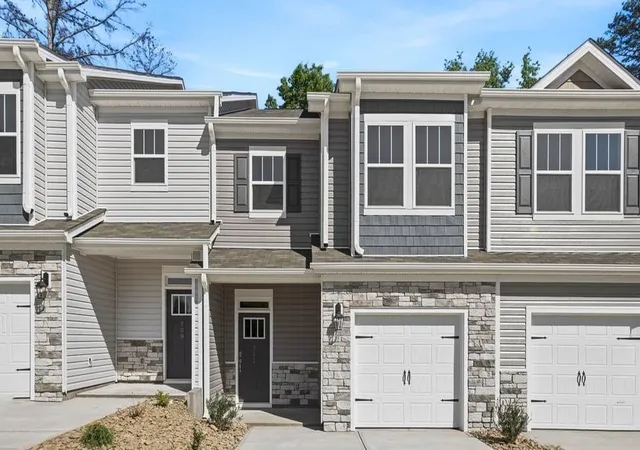 Photo 1 of Townhouse for sale at 711 Lesbury Ln, Spartanburg, SC 29301 | MLS# SPN336302 | Listing updated on 2026-09-26