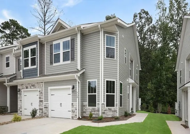 Photo 2 of Townhouse for sale at 713 Lesbury Ln, Spartanburg, SC 29301 | MLS# SPN336304 | Listing updated on 2026-10-07
