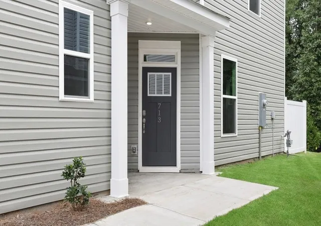 Photo 3 of Townhouse for sale at 713 Lesbury Ln, Spartanburg, SC 29301 | MLS# SPN336304 | Listing updated on 2026-10-07