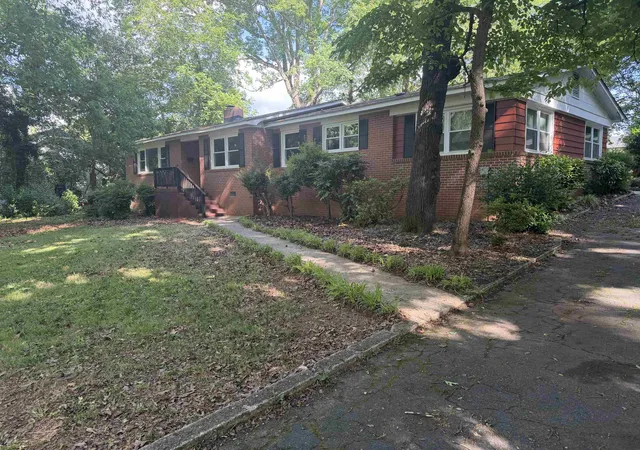 Photo 2 of Sale Pending at 2221 Avondale Dr, Spartanburg, SC 29302 | MLS# SPN336415 | Listing updated on 2026-09-08