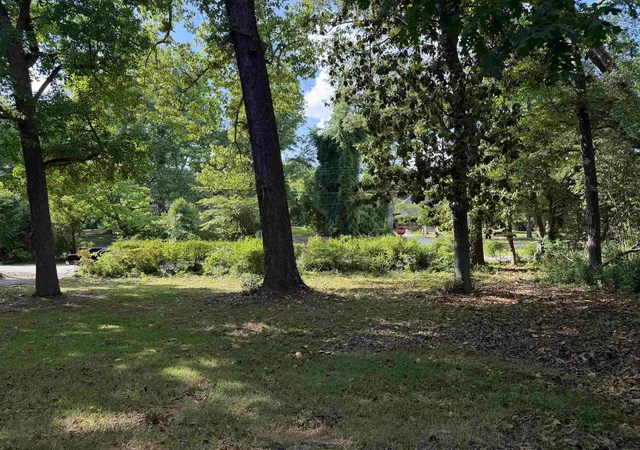 Photo 3 of Sale Pending at 2221 Avondale Dr, Spartanburg, SC 29302 | MLS# SPN336415 | Listing updated on 2026-09-08