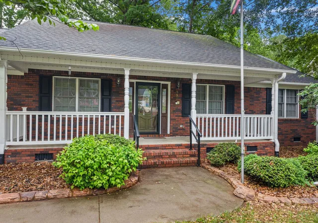 Photo 3 of Single family home for sale at 353 Round Ridge Rd, Spartanburg, SC 29302 | MLS# SPN336512 | Listing updated on 2026-07-16