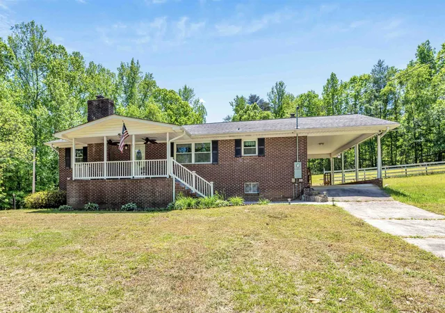 Photo 1 of Single family home for sale at 213 Nursery Rd, Easley, SC | MLS# SPN336545 | Listing updated on 2026-09-26