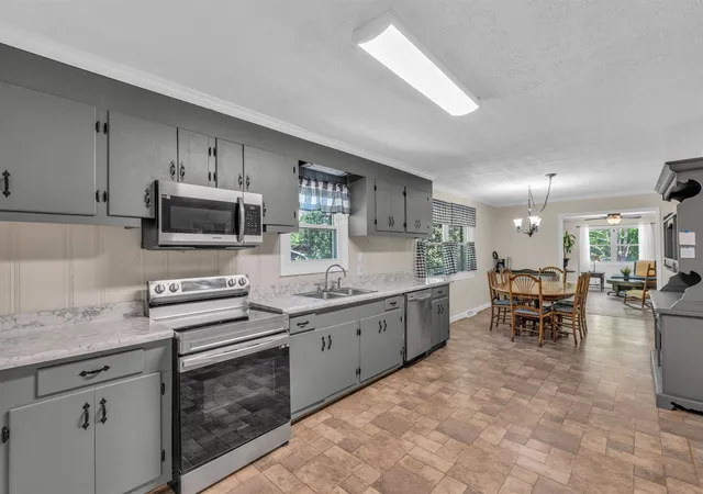 Photo 3 of Single family home for sale at 213 Nursery Rd, Easley, SC | MLS# SPN336545 | Listing updated on 2026-09-26