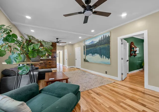 Photo 3 of Single family home for sale at 165 Jewell Rd, Spartanburg, SC 29302 | MLS# SPN336554 | Listing updated on 2026-08-12