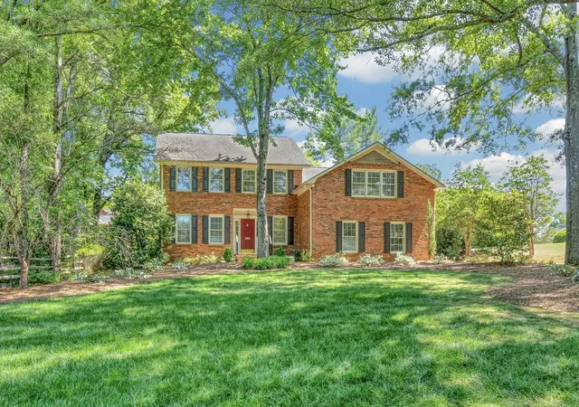 Homes for sale in Spartanburg, SC | 202 Coburn Dr, Spartanburg, SC 29302 | MLS# SPN336588