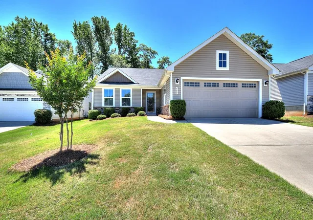 Photo 2 of Single family home for sale at 688 Hardwood Dr, Boiling Springs, SC 29316 | MLS# SPN336667 | Listing updated on 2026-08-31