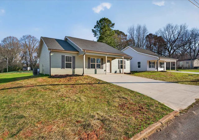Homes for sale in Gaffney, SC | 214 Gaffney, Gaffney, SC 29341 | MLS# SPN336708