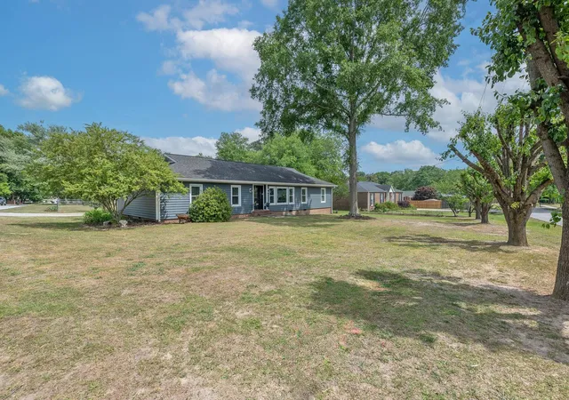 Homes for sale in Taylors, SC | 504 Cunningham Rd, Taylors, SC 29687 | MLS# SPN336711