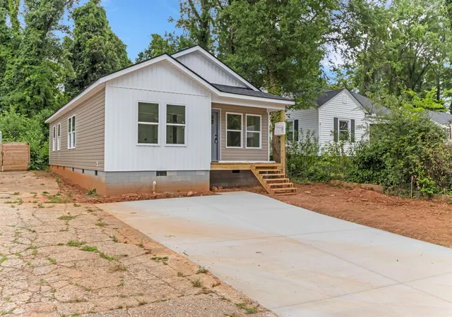 2nd image of 353 St Andrews St, Spartanburg, SC 29306 | MLS# SPN336724