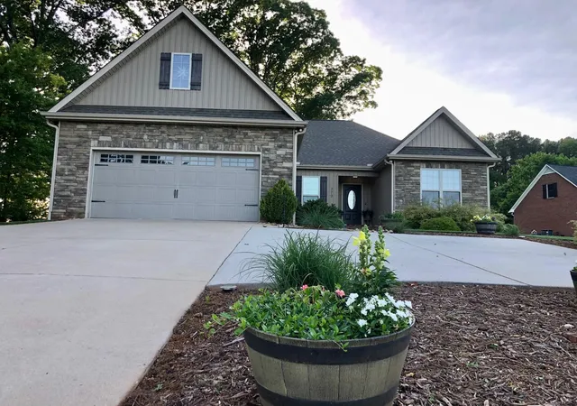 Photo 1 of Sale Pending at 379 Riveroak Rd, Inman, SC 29349 | MLS# SPN336760 | Listing updated on 2026-08-06
