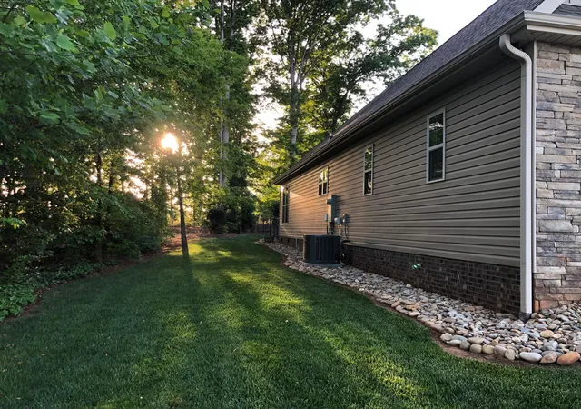 Photo 3 of Sale Pending at 379 Riveroak Rd, Inman, SC 29349 | MLS# SPN336760 | Listing updated on 2026-08-06
