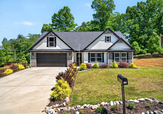 Photo 1 of Sale Pending at 138 Kasler Rd, Cowpens, SC 29330 | MLS# SPN336817 | Listing updated on 2026-09-01