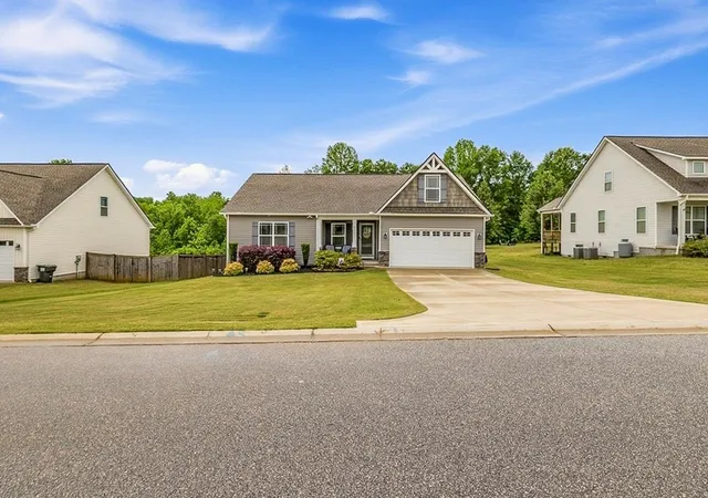 Homes for sale in Lyman, SC | 740 Hammett Pointe Ct, Lyman, SC 29365 | MLS# SPN336884