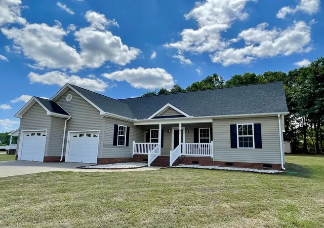 Homes for sale in Chesnee, SC | 105 Falcon Ln, Chesnee, SC 29323 | MLS# SPN336937