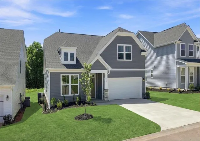 Photo 2 of Sale Pending at 917 Tibetan St, Spartanburg, SC 29303 | MLS# SPN337005 | Listing updated on 2026-09-01