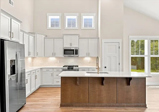 Photo 4 of Sale Pending at 917 Tibetan St, Spartanburg, SC 29303 | MLS# SPN337005 | Listing updated on 2026-09-01