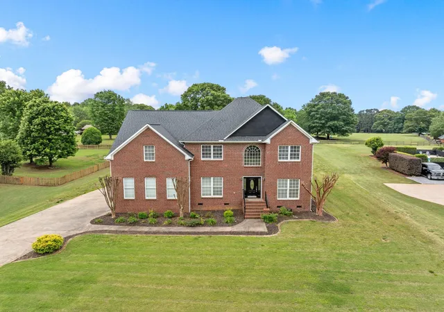 Homes for sale in Boiling Springs, SC | 366 Benford Dr, Boiling Springs, SC 29316 | MLS# SPN337013