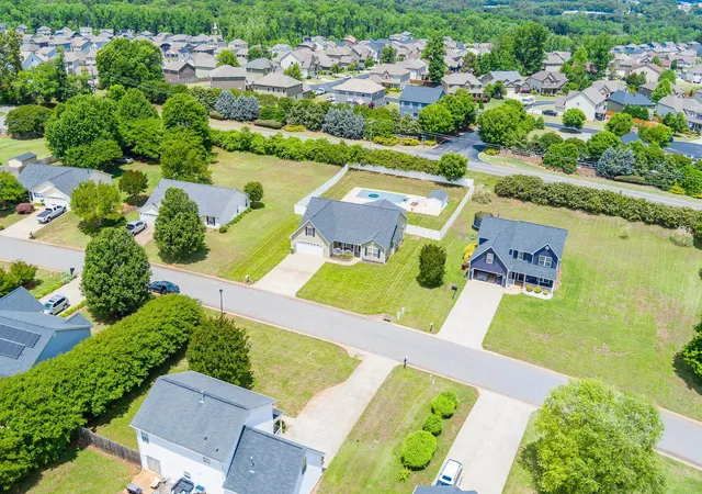 Homes for sale in Duncan, SC | 315 Shadowfield Acres Dr, Duncan, SC 29334 | MLS# SPN337036