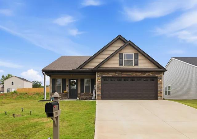 Photo 2 of Single family home for sale at 1331 Martin Rd, Spartanburg, SC 29301 | MLS# SPN337051 | Listing updated on 2026-06-07