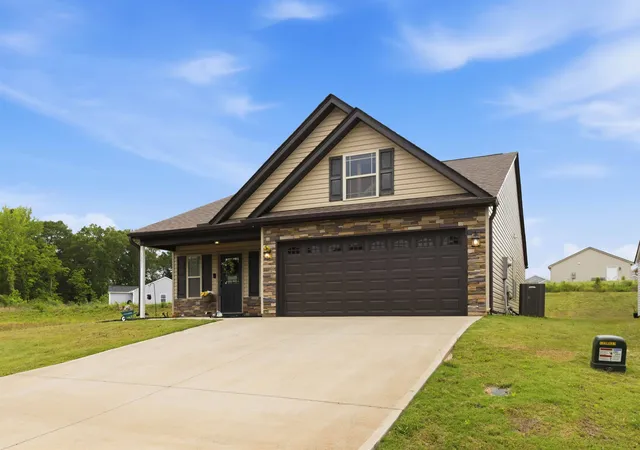 Photo 3 of Single family home for sale at 1331 Martin Rd, Spartanburg, SC 29301 | MLS# SPN337051 | Listing updated on 2026-06-07