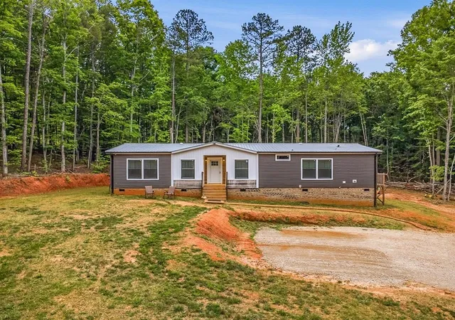 Homes for sale in Jonesville, SC | 3849 Buffalo West Springs Hwy, Jonesville, SC 29353 | MLS# SPN337064