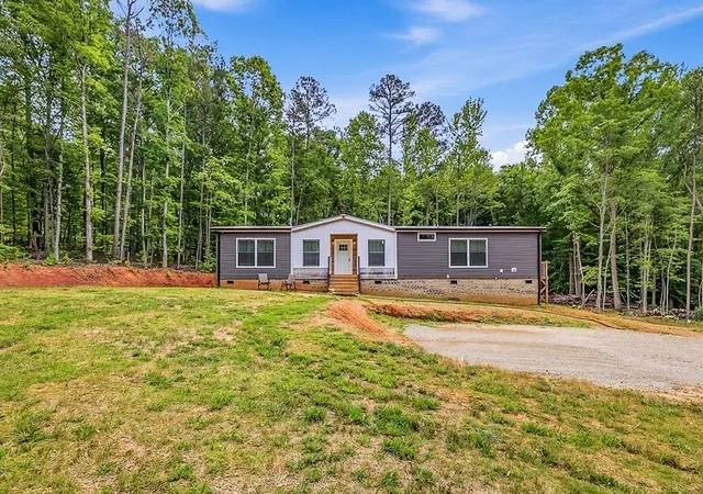 Homes for sale in Jonesville, SC | 3849 Buffalo-West Springs Hwy, Jonesville, SC 29353 | MLS# SPN337064