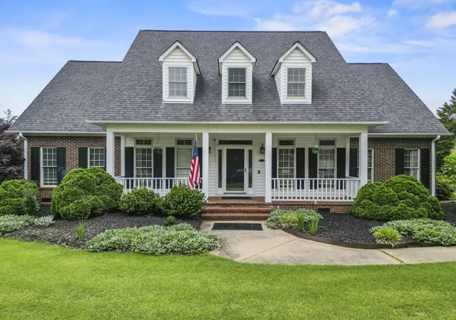 Photo 1 of Single family home for sale at 313 N Oakley Ln, Spartanburg, SC 29301 | MLS# SPN337081 | Listing updated on 2026-08-13