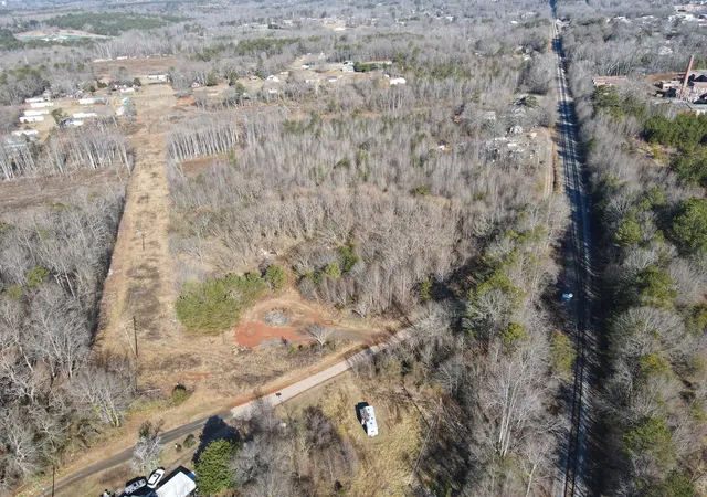 2nd image of 700 Redline Ave, Chesnee, SC 29323 | MLS# SPN337090