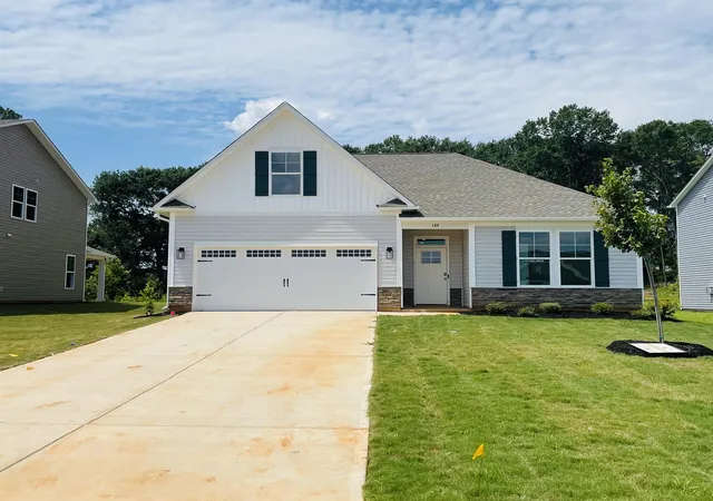 Homes for sale in Boiling Springs, SC | 184 Hunter Ridge Dr, Boiling Springs, SC 29316 | MLS# SPN337099