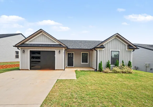 Photo 3 of Single family home for sale at 91 Sunrise Rd, Spartanburg, SC 29302 | MLS# SPN337133 | Listing updated on 2026-05-17