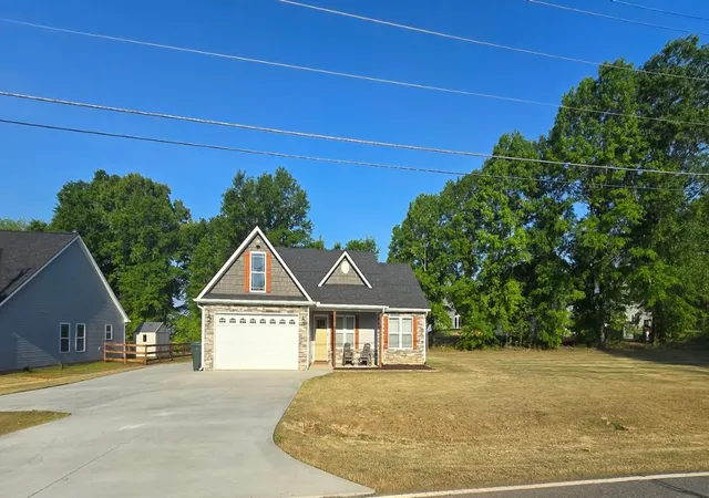 Photo 1 of Single family home for sale at 1693 Hannon Rd, Inman, SC 29349 | MLS# SPN337150 | Listing updated on 2026-09-19