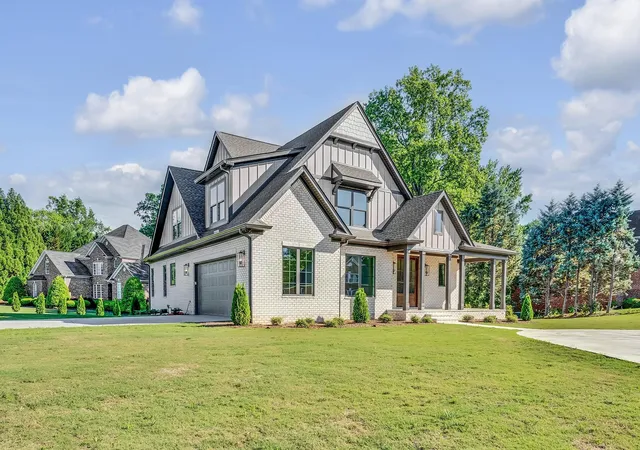 Photo 3 of Sale Pending at 354 S Monterey Dr, Moore, SC 29369 | MLS# SPN337170 | Listing updated on 2026-08-13