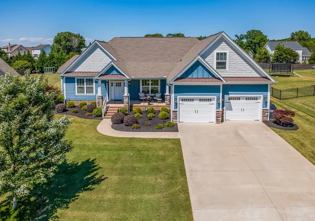 Homes for sale in Greer, SC | 100 Ridgefield Ln, Greer, SC 29651 | MLS# SPN337177