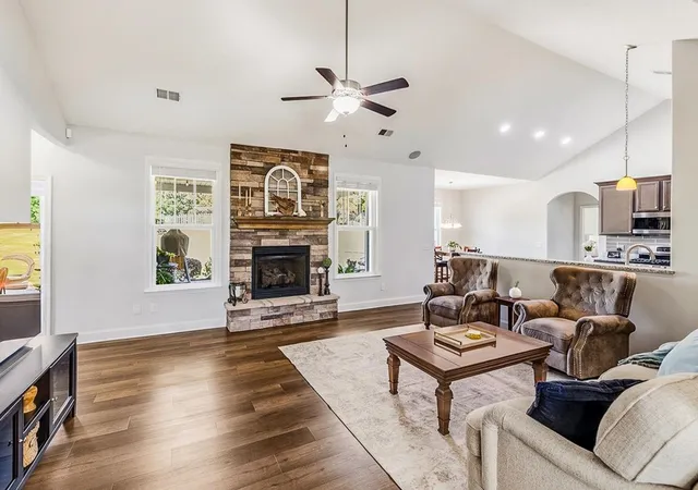 Homes for sale in Greer, SC | 100 Ridgefield Ln, Greer, SC 29651 | MLS# SPN337177