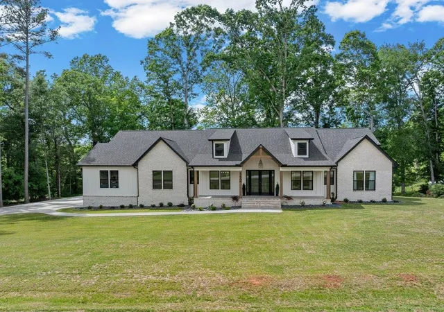 2nd image of 112 Oakwood Dr, Woodruff, SC 29388 | MLS# SPN337283